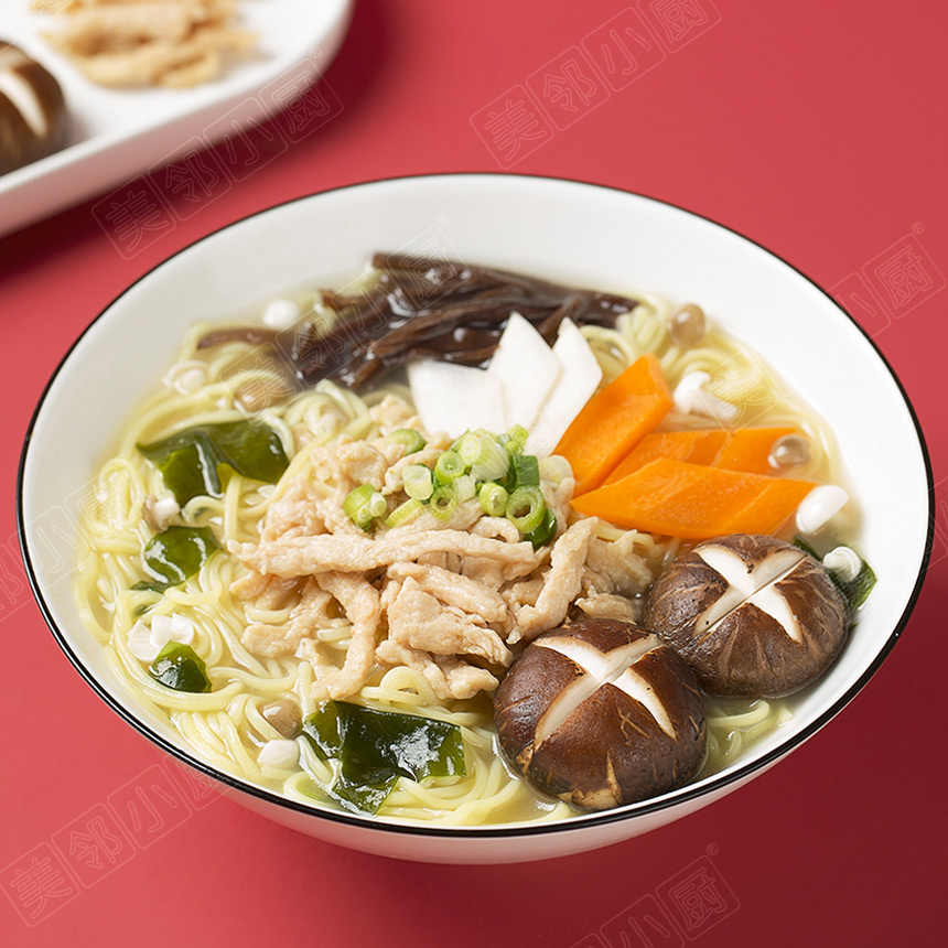 菌湯雞絲面