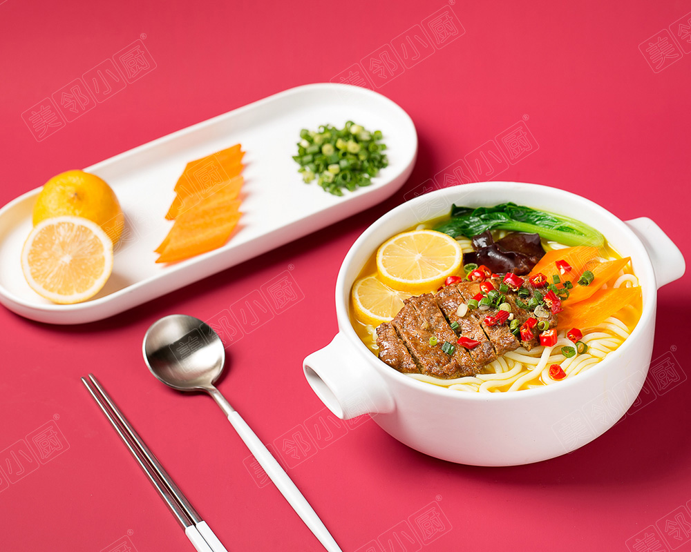 金湯牛排米粉